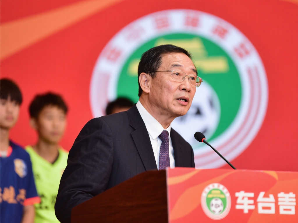 李表示